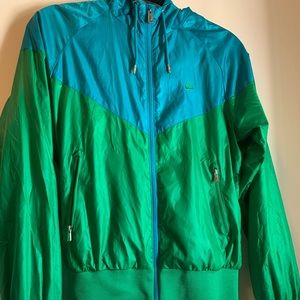 Nike Sports Windbreaker